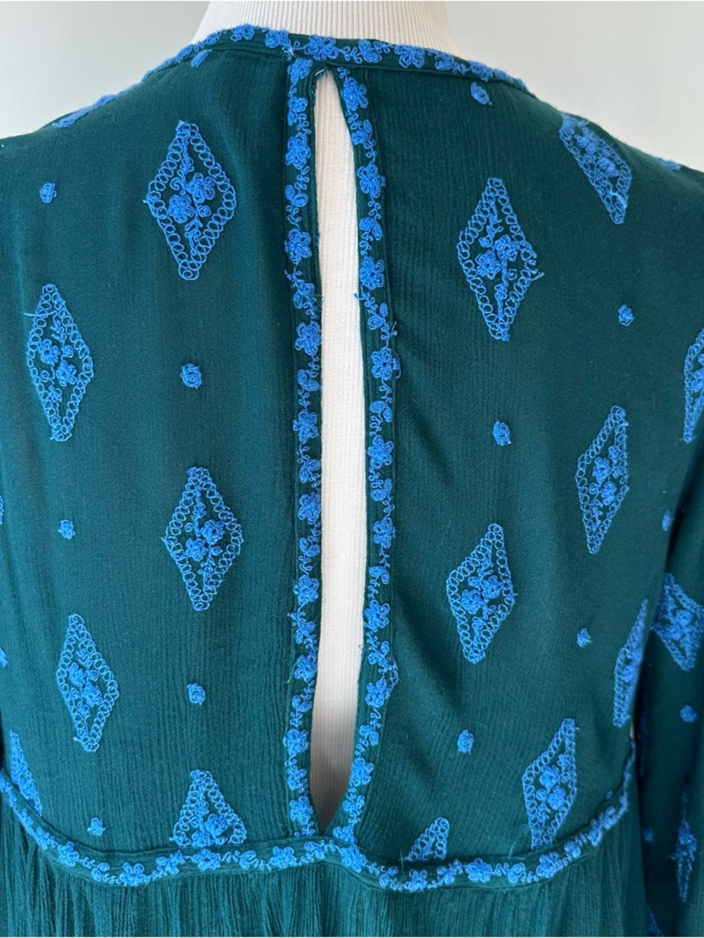 Free People Diamond Embroidered Tunic Top Gauzy Sheer size Small Mermaid Forest - Picture 9 of 16